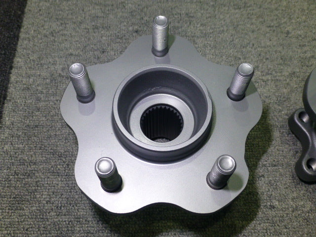 Brand New Genuine OEM Nissan Rear Hub & Bearing Assemblies