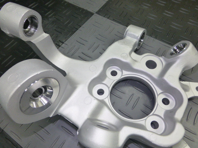 Brand new genuine Nissan Silvia s14/15, full pillowball rear knuckles