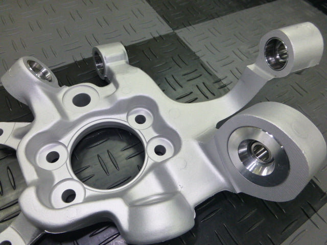 Brand new genuine Nissan Silvia s14/15, full pillowball rear knuckles