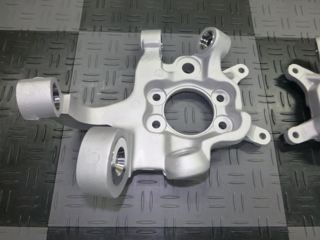 Brand new genuine Nissan Silvia s14/15, full pillowball rear knuckles