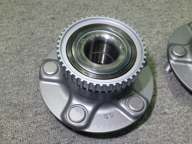 Brand new genuine oem Nissan silvia s14/15 front hub and bearings