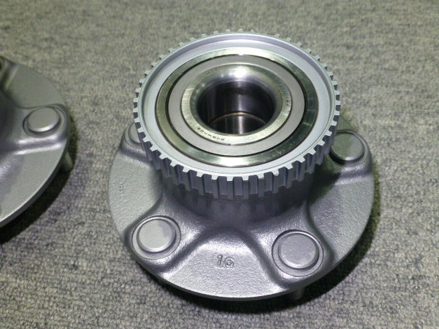 Brand new genuine oem Nissan silvia s14/15 front hub and bearings